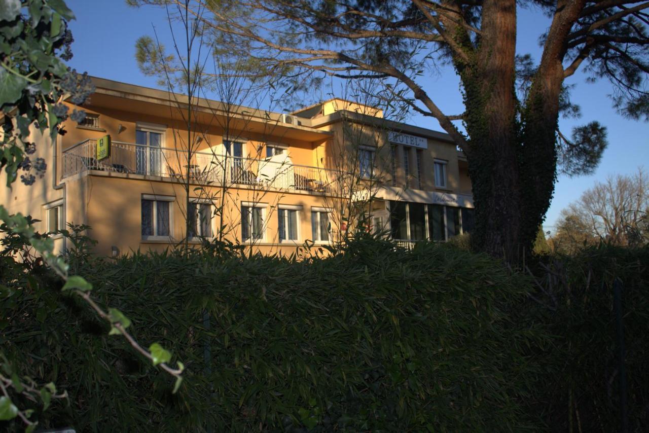 Logis Hotel Le Clement V Roquemaure  Ngoại thất bức ảnh